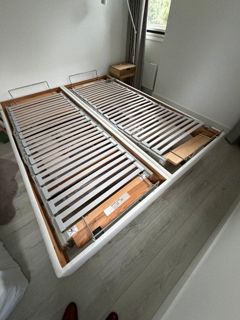 Ikea bedframe 180 x 220 met elektrische lattenboden, Ophalen, Gebruikt, Tweepersoons, 180 cm