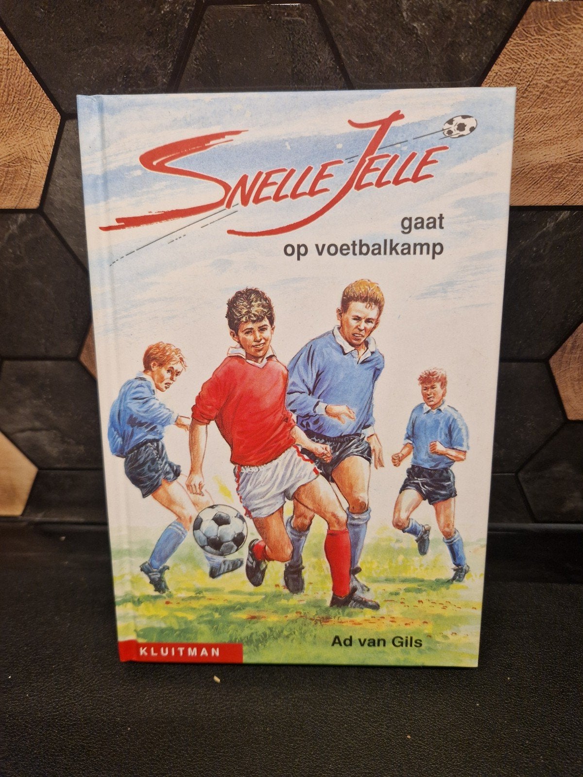 Snelle Jelle gaat op voetbalkamp - Ad van Gils, Ophalen of Verzenden, Zo goed als nieuw, Ad van Gils, Balsport