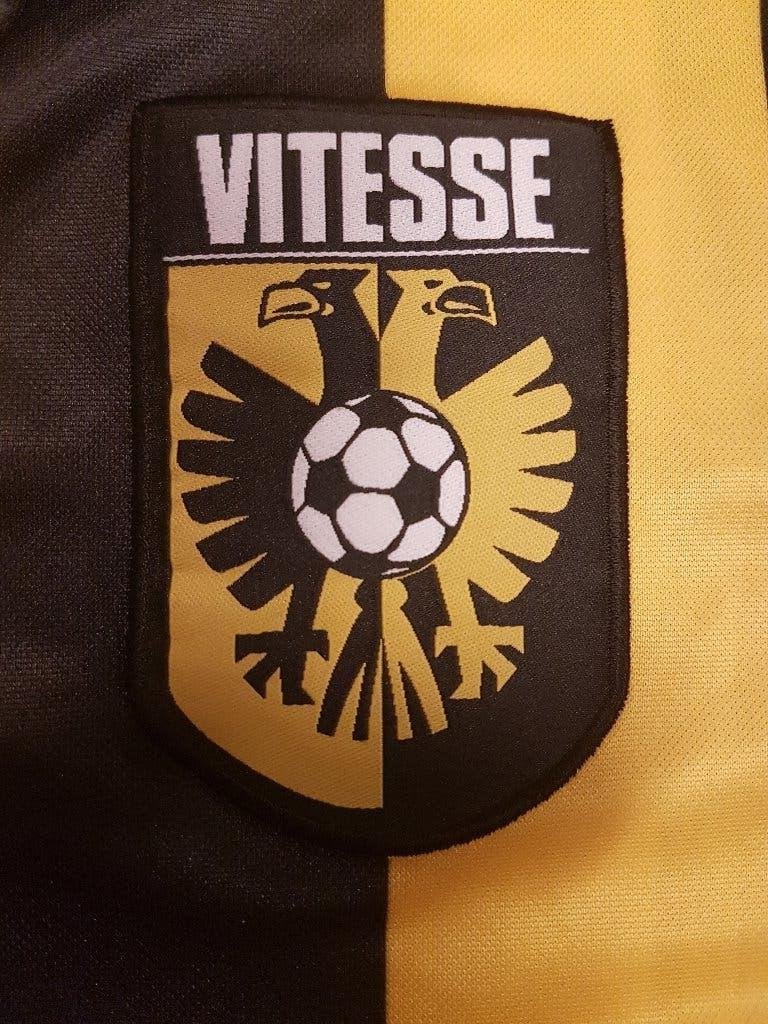 Vitesse Shirts Gezocht Voetbalshirt Gevraagd, Maat M, Ophalen, Zo goed als nieuw, Shirt