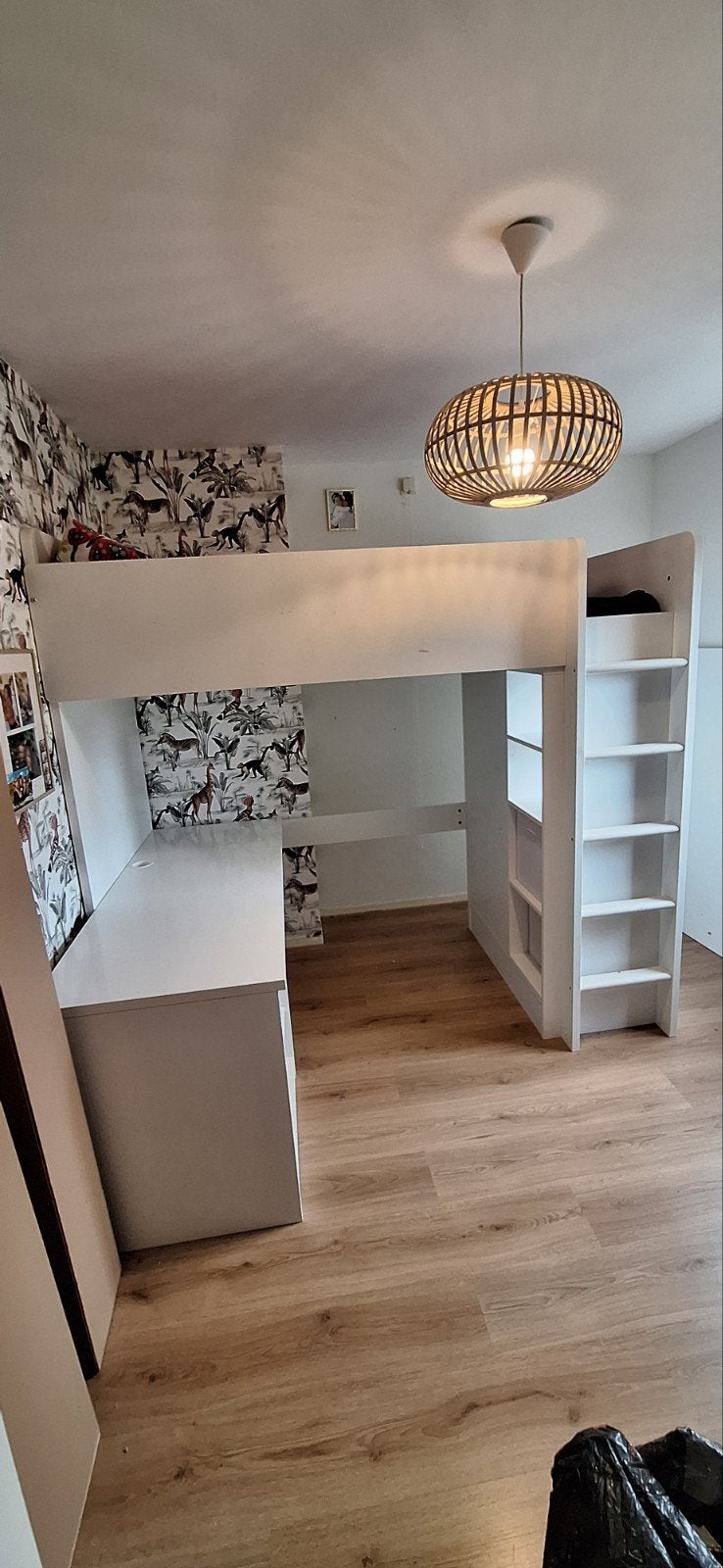 Hoogslaper/kinderbed met bureau en opbergruimte - Wit, Ophalen, Eenpersoons, Zo goed als nieuw, 200 cm