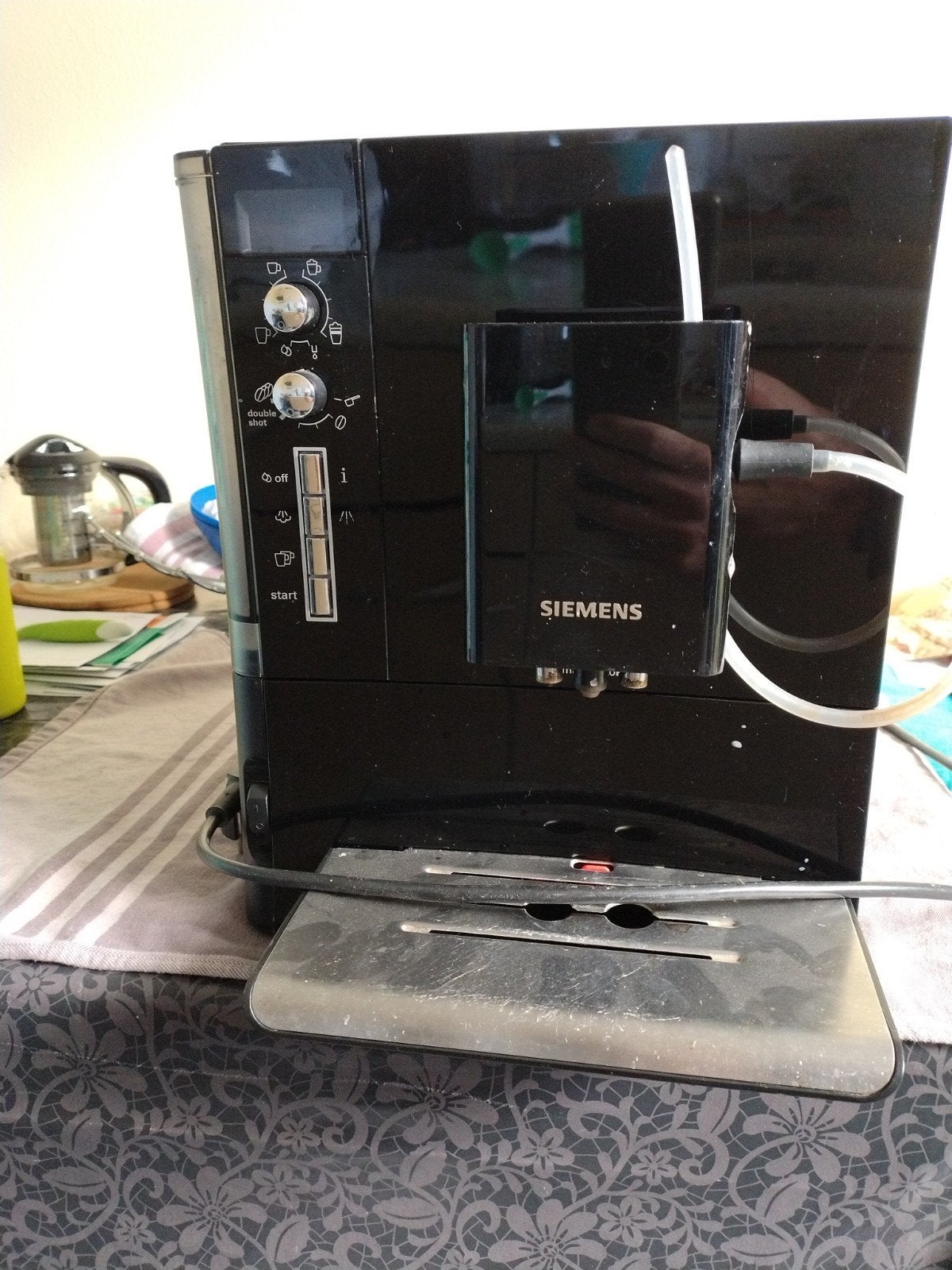Siemens EQ.300 Koffiemachine - Zwart, Gebruikt, Gebruikt, Koffiemachine, Ophalen of Verzenden, 4 tot 10 kopjes