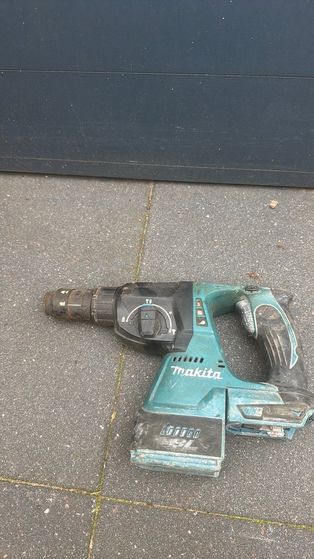 Makita, Ophalen of Verzenden, Zo goed als nieuw, Boormachine