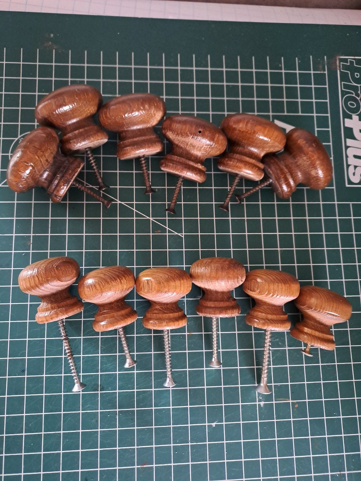 Set van 12 houten knoppen voor meubels, Ophalen of Verzenden, Gebruikt, Overige materialen, Klink of Kruk