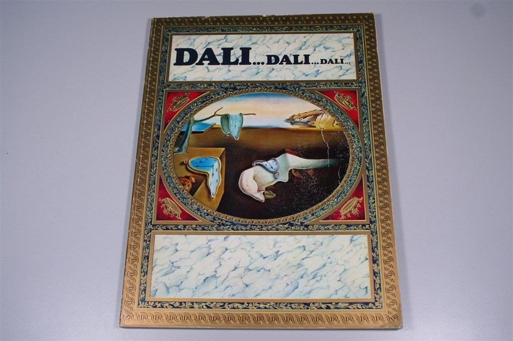 Dali... Dali... Dali... [1974] — Surrealisme Kunstboek, Ophalen of Verzenden, Gelezen