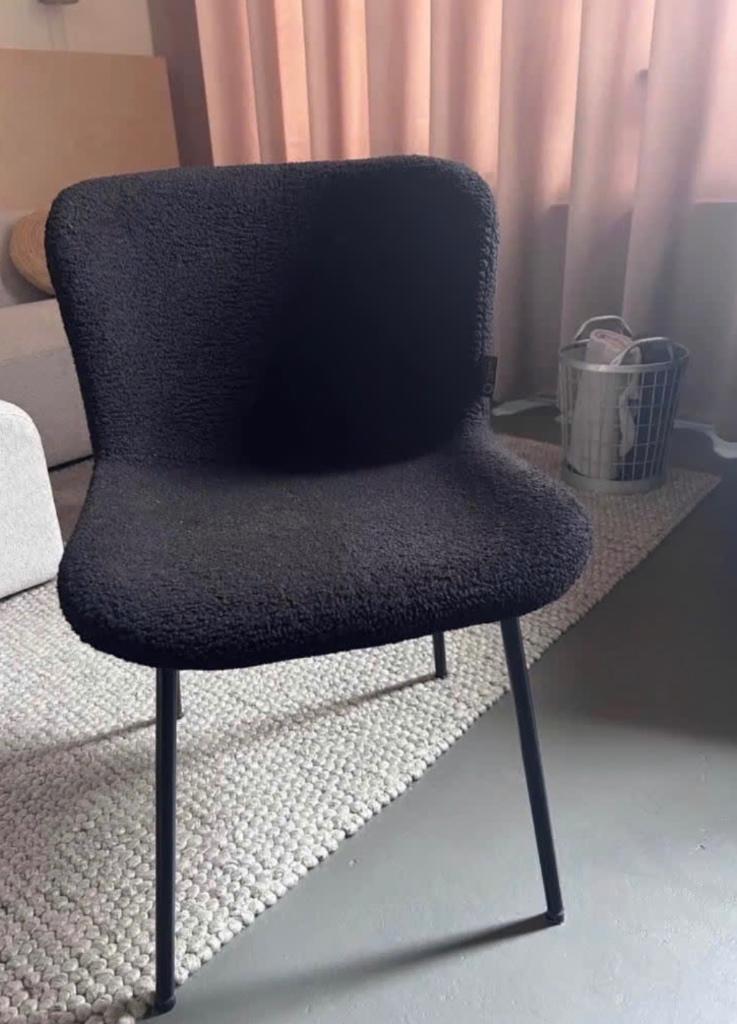 Eetkamerstoelen Teddy, Ophalen, Gebruikt, Drie, Zwart