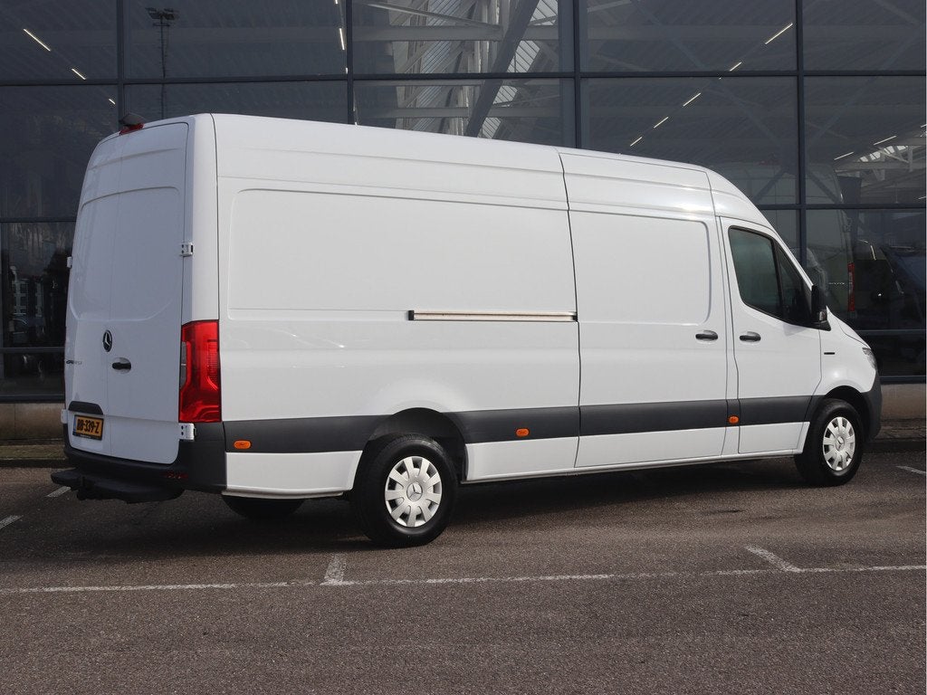 Mercedes-Benz eSprinter 414 L3H2 Pro | 113 kWh/AIRCO/CAMERA/, Auto's, Bestelauto's, Automaat, Gebruikt, Zwart, Stoelverwarming