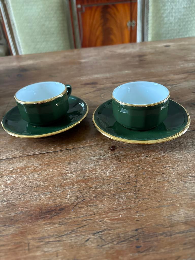 Apilco. 2 donkergroene espresso kopje. Bistro kopjes vintage, Ophalen