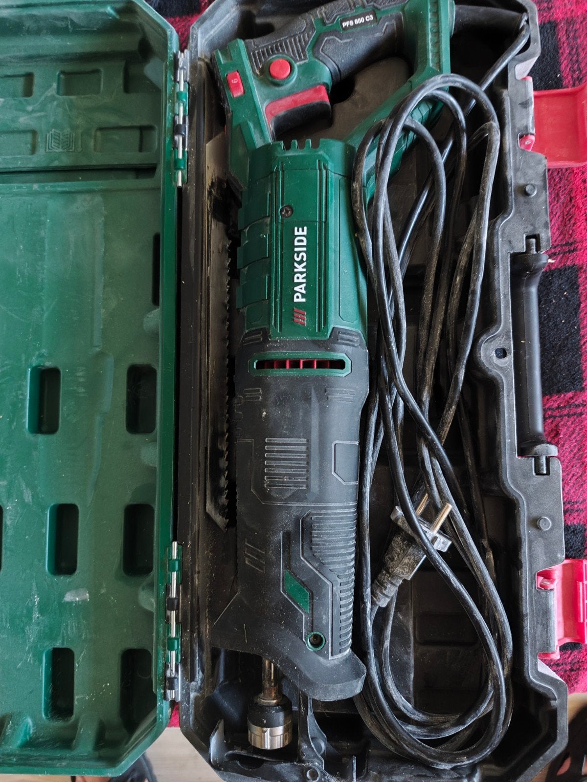 Reciprozaag, Doe-het-zelf en Verbouw, Ophalen of Verzenden, Gebruikt, 600 tot 1200 watt, Bandschuurmachine