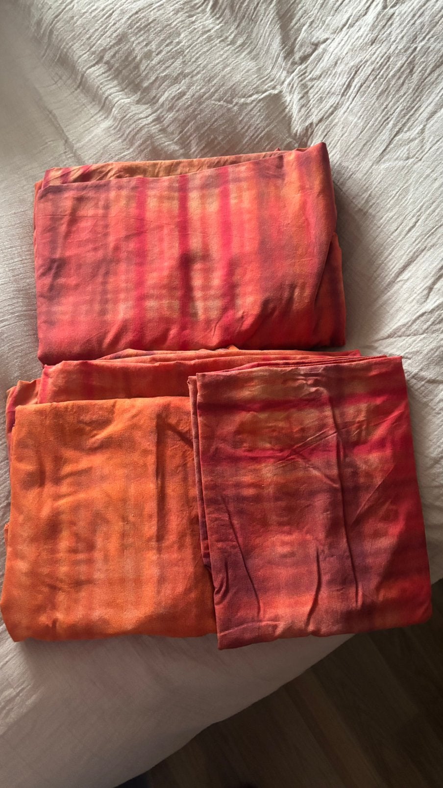 2x Eenpersoons Dekbedovertrek - Oranje/Rood, Huis en Inrichting, Ophalen, Eenpersoons, Dekbedovertrek, Oranje