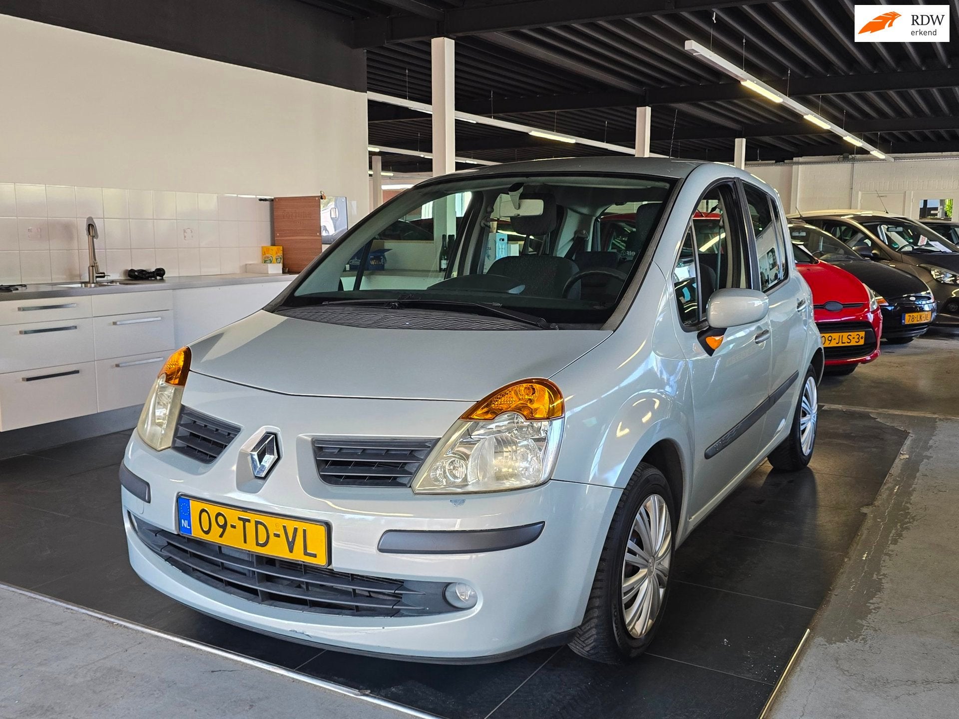 Renault Modus 1.2-16V Authentique Basis/AIRCO/APK 07-2027/, Voorwielaandrijving, Stof, Gebruikt, 4 cilinders
