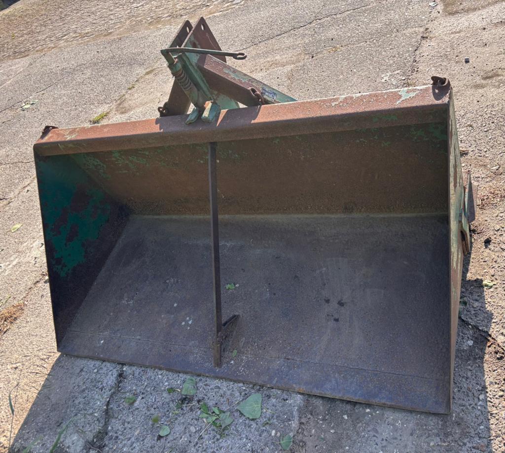 Zware grondbak 180 x 80 cm- kantelbaar - technisch goed, Ophalen