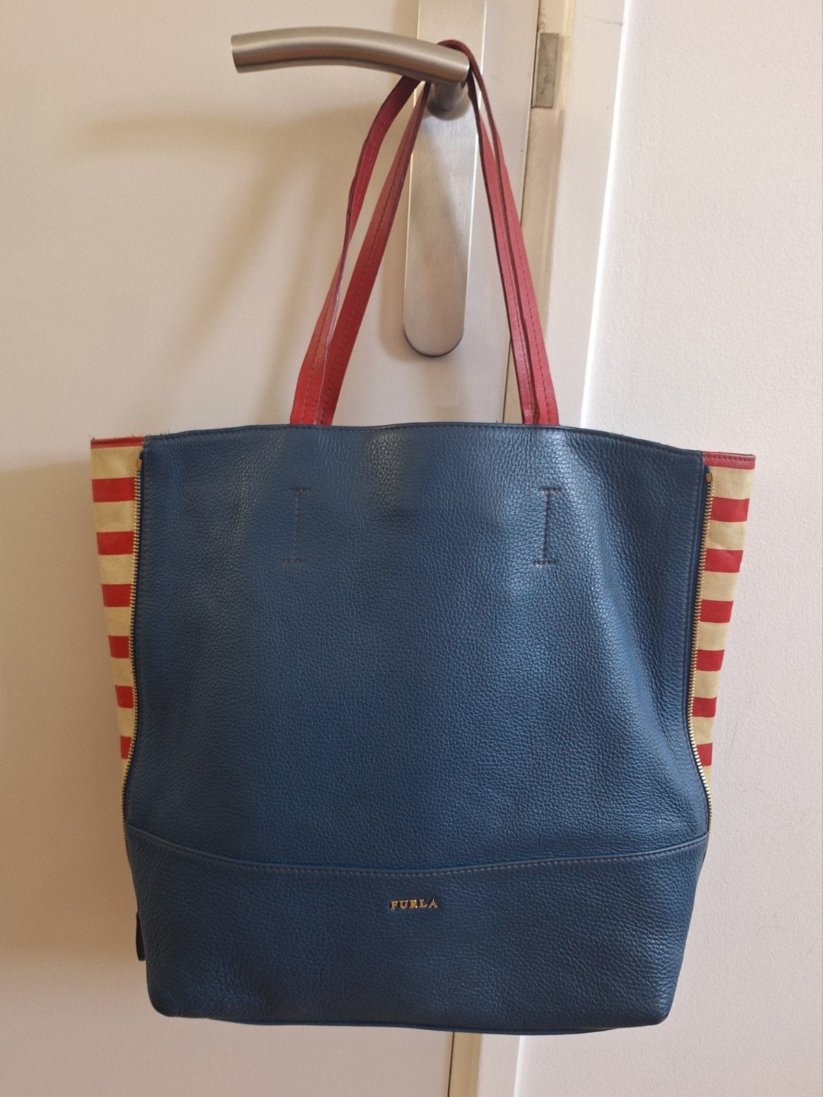 Originele blauw/rode Furla leren tas, kan uitgeritst worden, Ophalen of Verzenden, Gebruikt, Blauw, Handtas