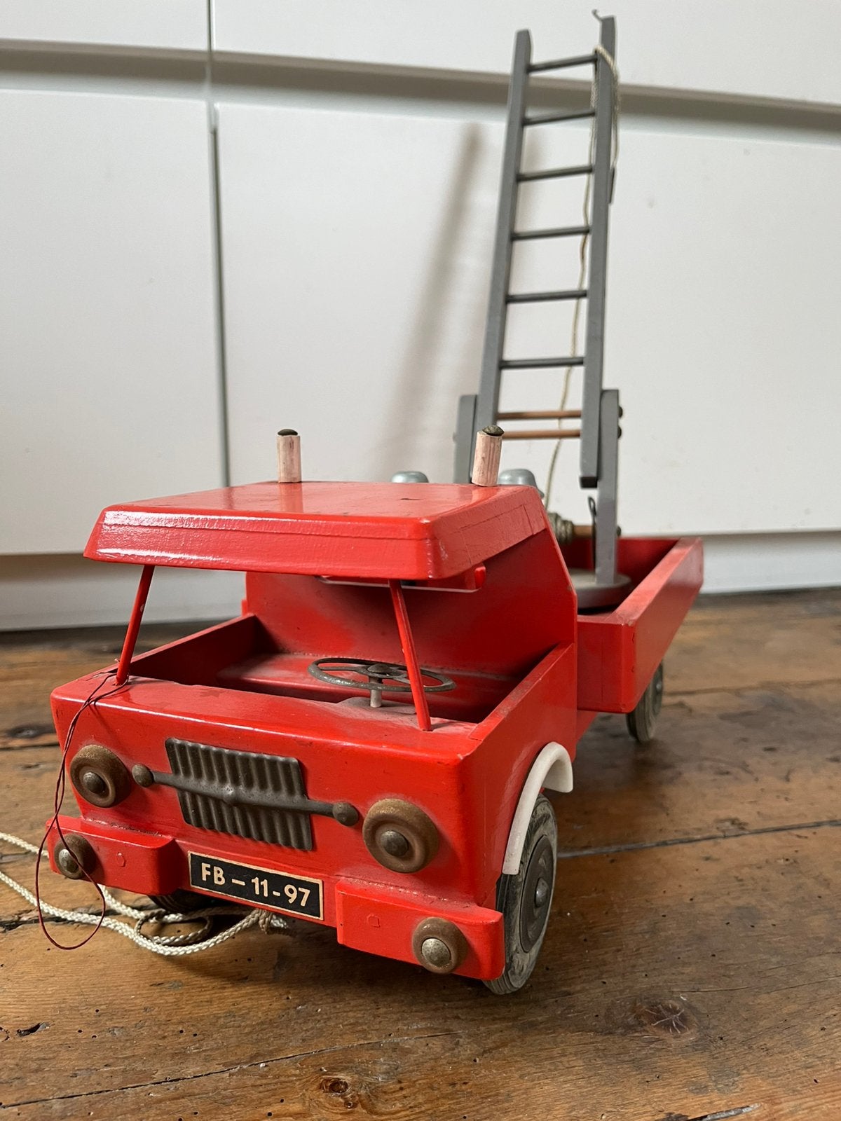 Grote vintage houten brandweerwagen, Antiek en Kunst, Curiosa en Brocante, Ophalen of Verzenden