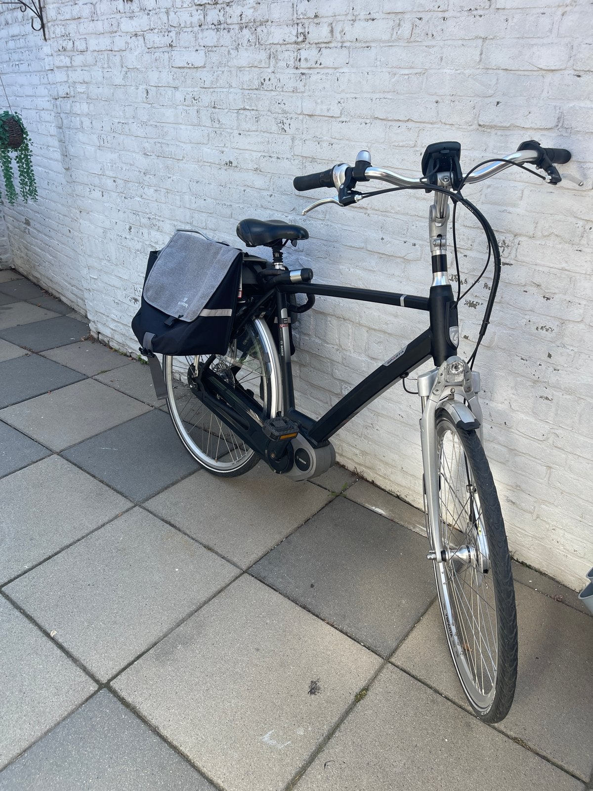 Sparta E-bike met Bosch motor en fietstassen, Sparta, Gebruikt, Ophalen of Verzenden, 51 tot 55 cm