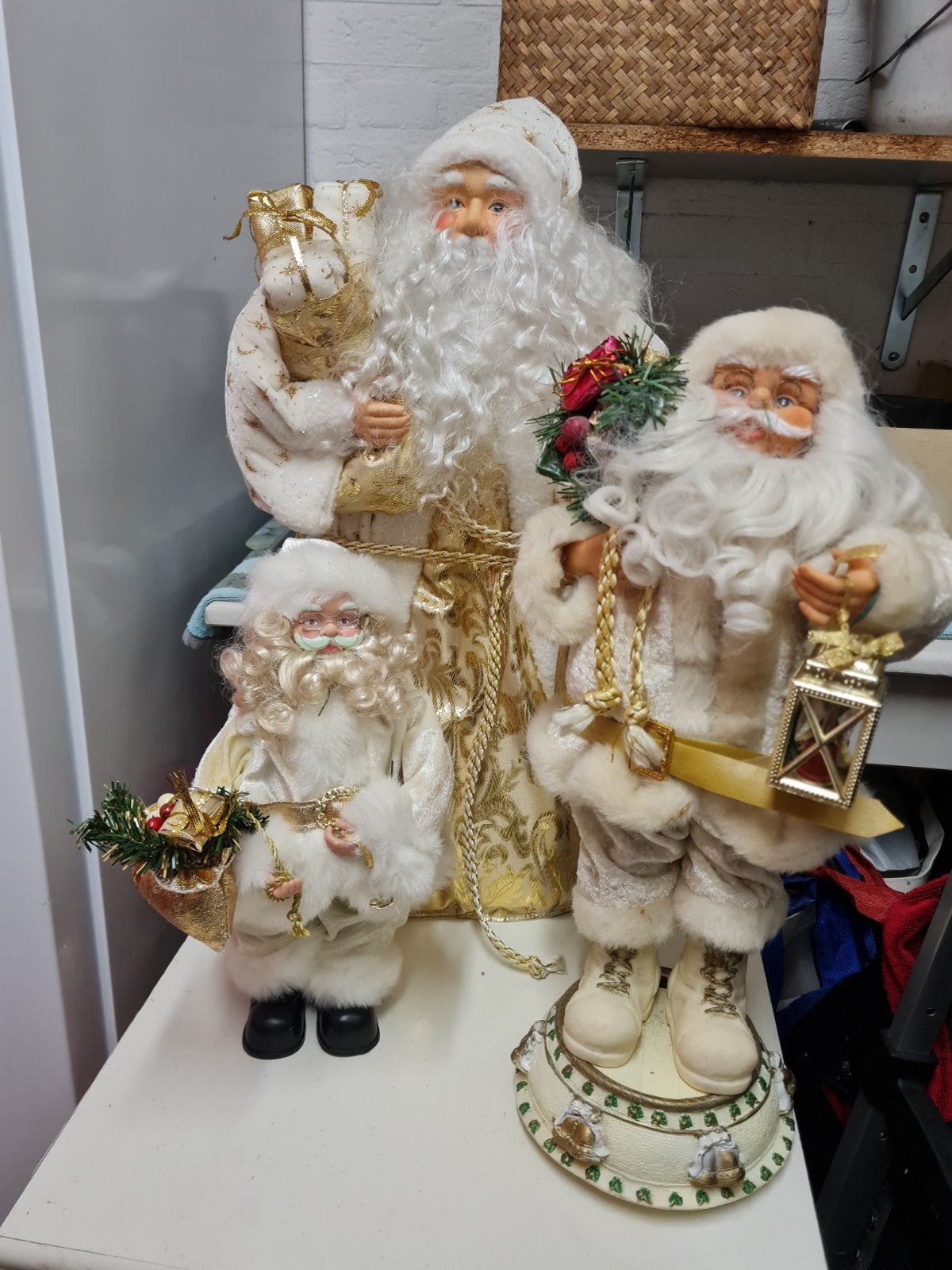 drie witte kerstmannen. is een mooi geheel., Ophalen of Verzenden