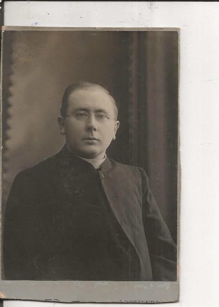 Westland Pastoor van Adrichem 1928 Kabinetsfoto, Ophalen of Verzenden, 1920 tot 1940, Ongelopen, Zuid-Holland
