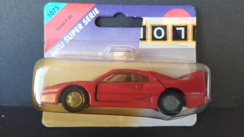 Ferrari F40 1:55 Siku 1075 Pol, Hobby en Vrije tijd, Modelauto's | Overige schalen, Schlittenbacherstrasse 60 Lüdenscheid Germany