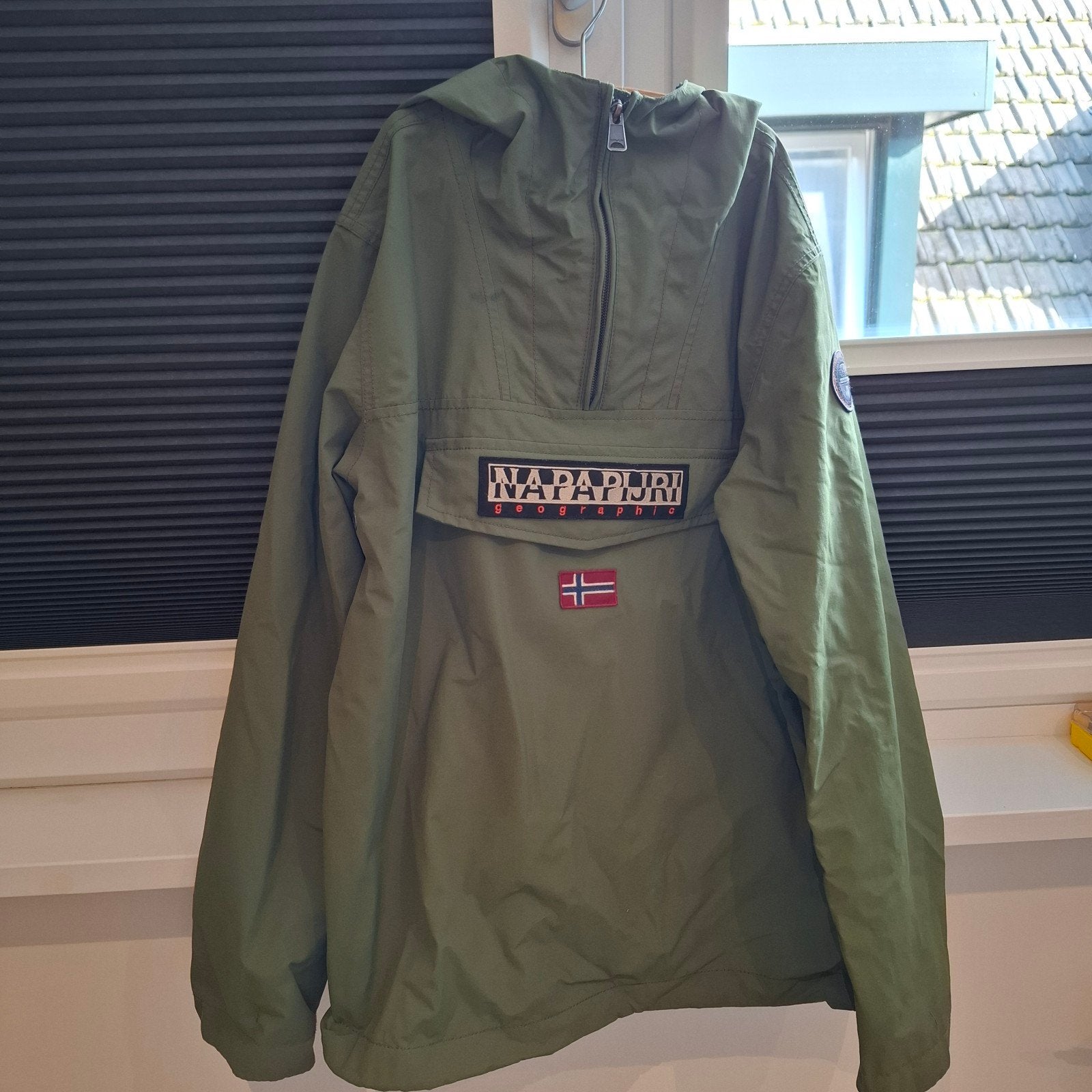 Napapijri Geographic Anorak Jas - Groen (Maat 14/162), Kinderen en Baby's, Ophalen of Verzenden, Zo goed als nieuw