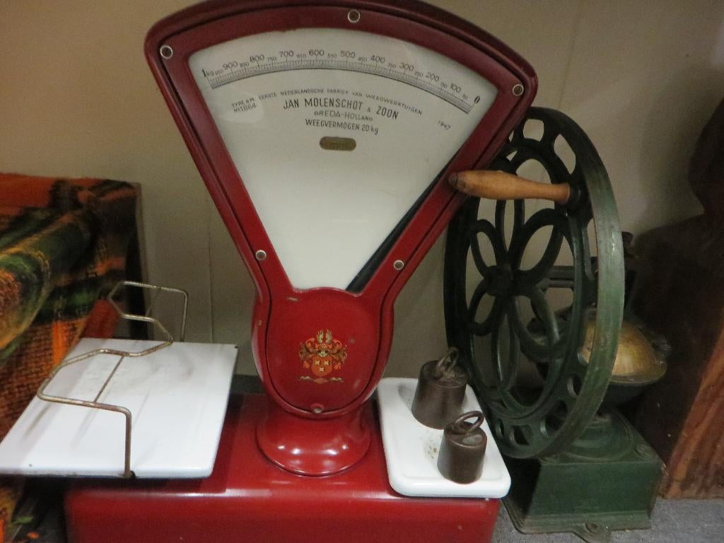 Antiek Winkelweegschaal 1947 Jan Molenschot Rood 20 kg, Antiek en Kunst, Antiek | Gereedschap en Instrumenten, Ophalen