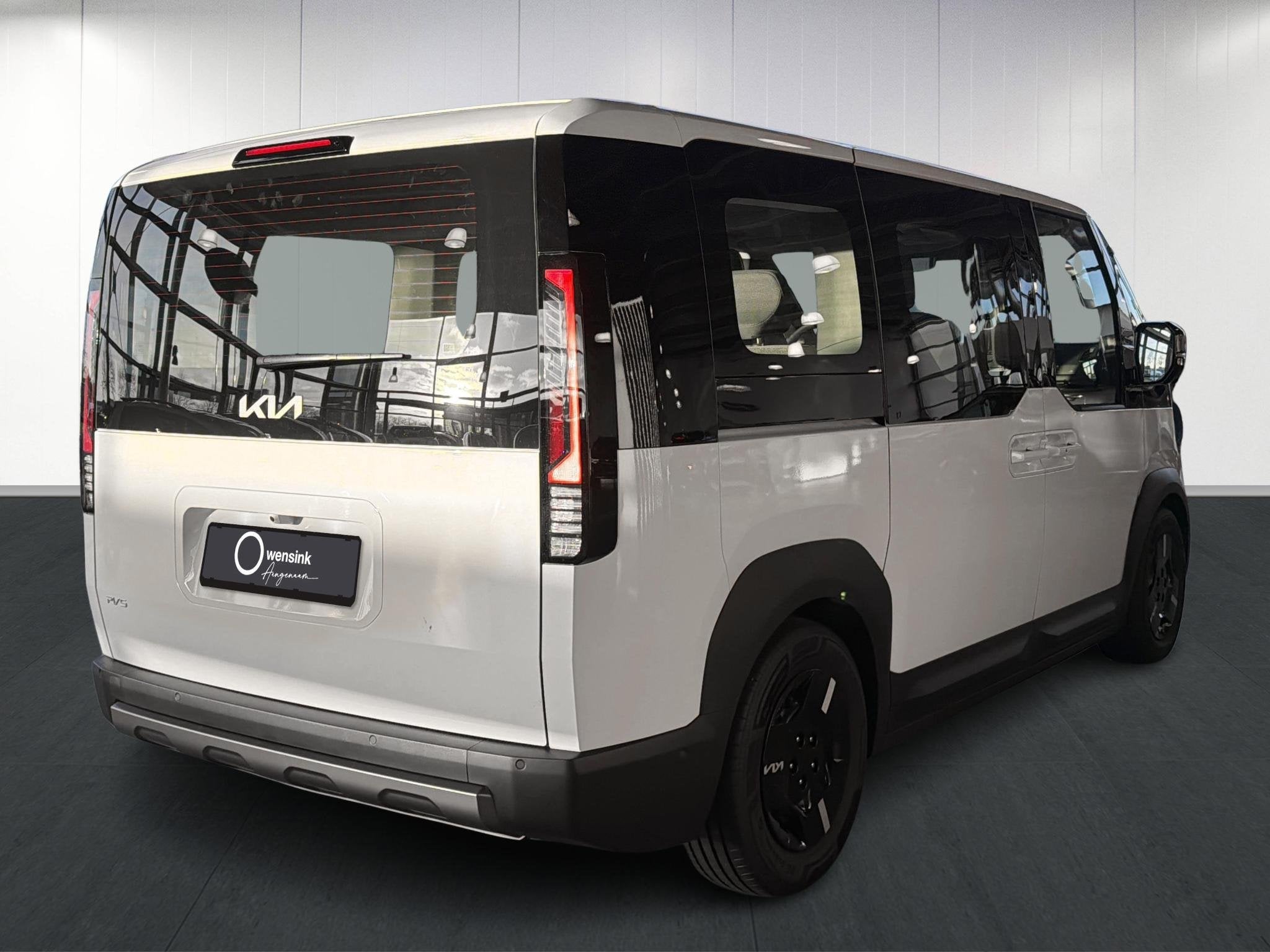 Kia PV5 Passenger Elite 71.2 kWh | Stoelverwarming | Camera, Auto's, Leder en Stof, 420 min, Nieuw, 1540 kg