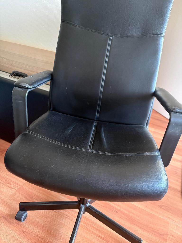Gratis Ikea bureaustoel Malkolm, Ophalen, Gebruikt, Zwart, Gaming bureaustoel