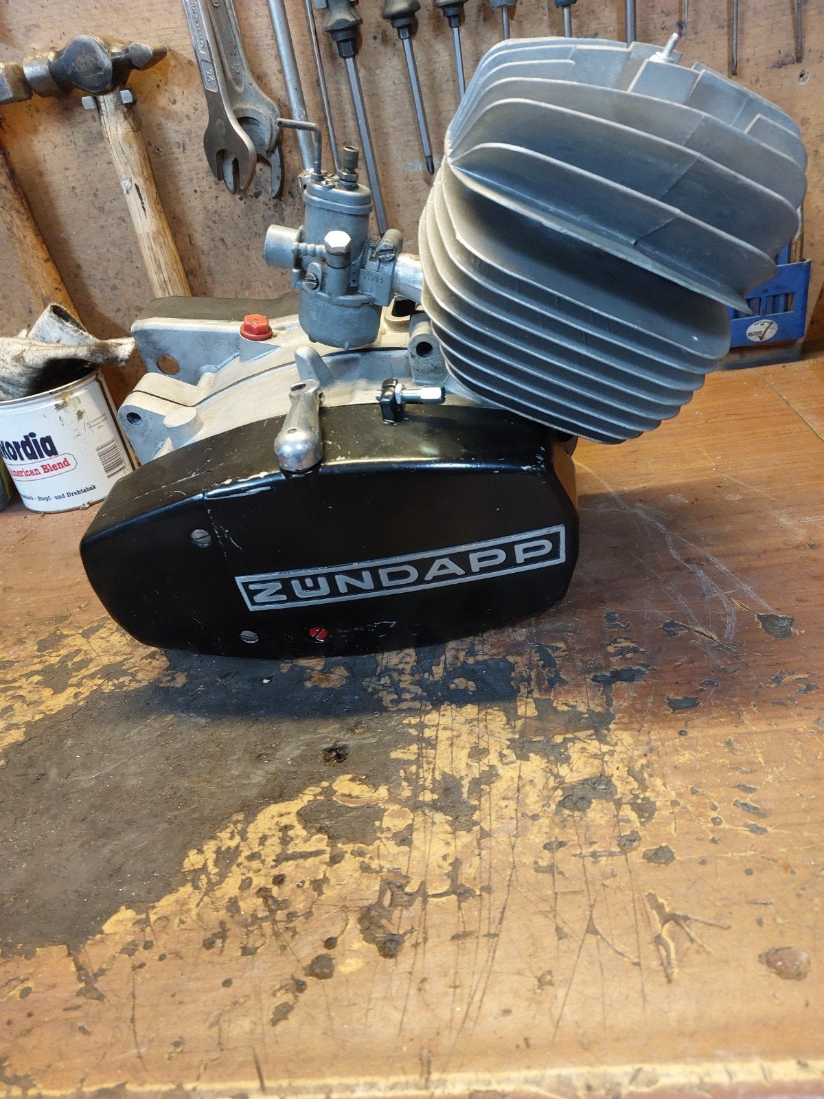 Zundapp 4 bak gereviseerd nieuwe cilinder 50 snel., Fietsen en Brommers, Brommeronderdelen | Zundapp, Ophalen of Verzenden, Zo goed als nieuw