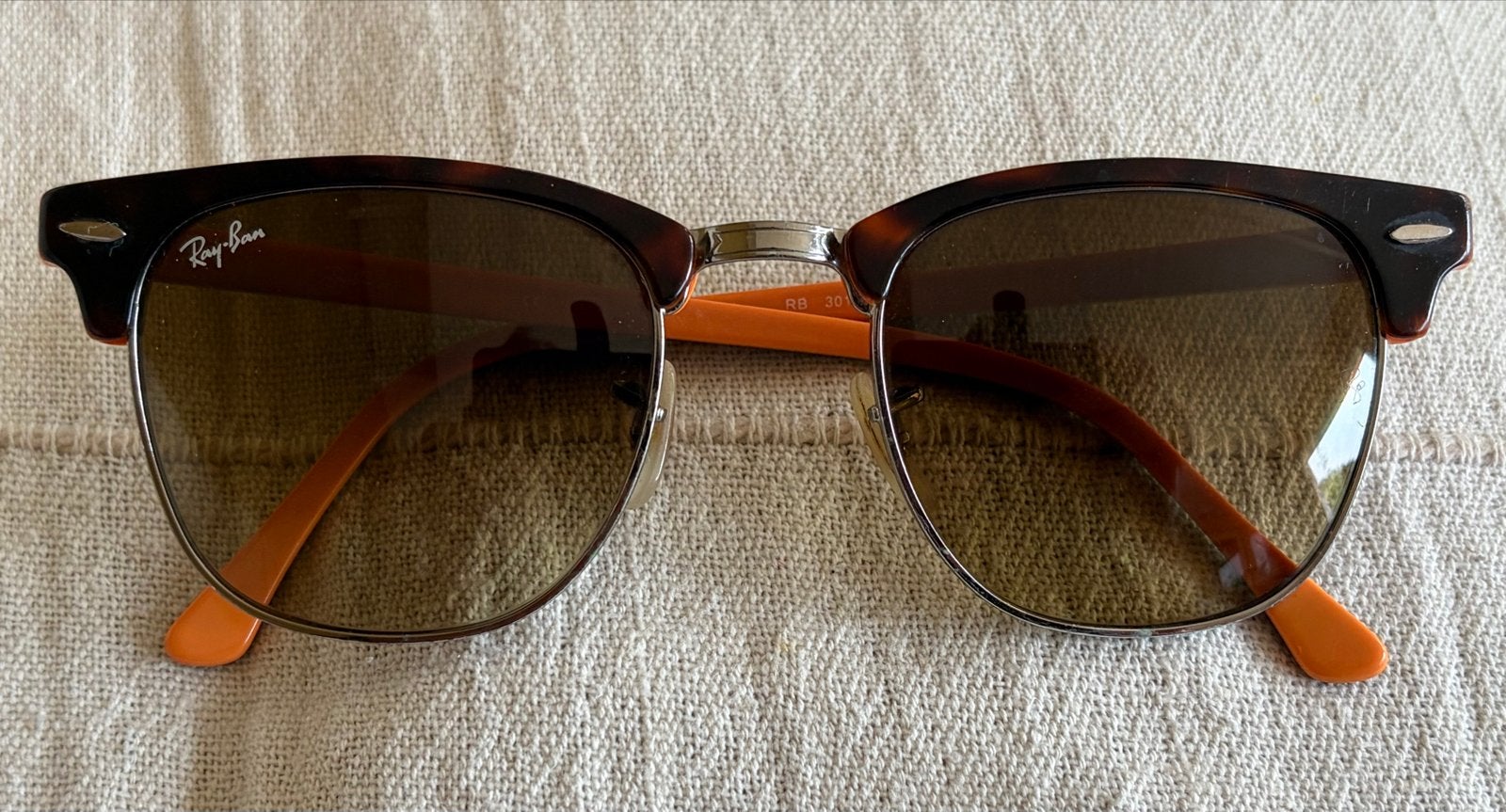 Ray-Ban Clubmaster Zonnebril Oranje/Bruin, Zonnebril, Oranje, Ophalen of Verzenden, Zo goed als nieuw