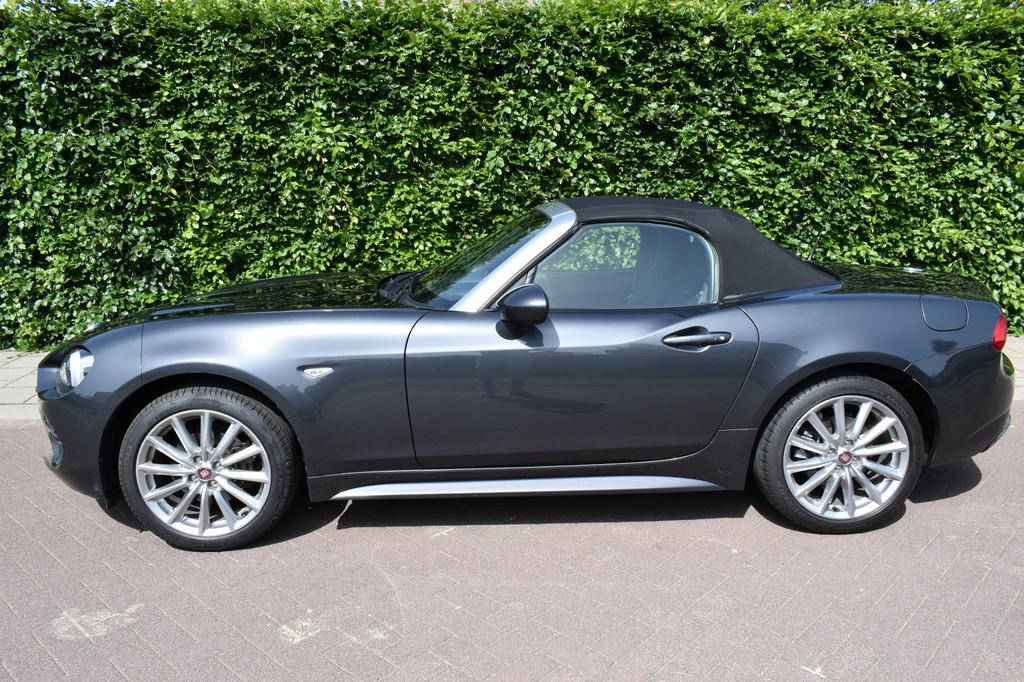 Fiat 124 Spider 1.4 MultiAir Turbo Lusso AUTOMAAT ZÉÉR MOO, Auto's, Automaat, Gebruikt, Leder, Bedrijf