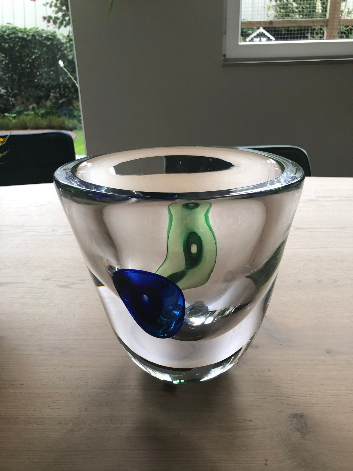 Ahus Zweden Glazen Vaas met Blauw en Groen Accent, Antiek en Kunst, Antiek | Vazen, Ophalen