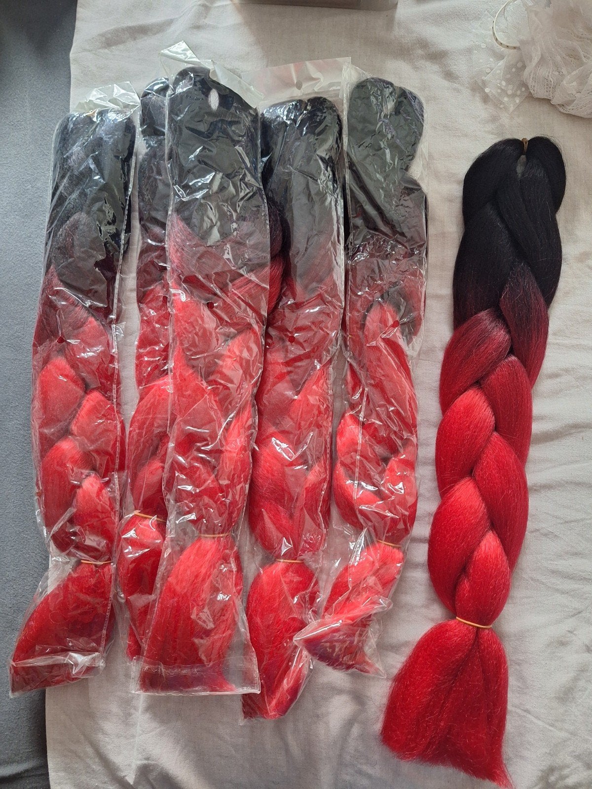 6x ombre rood kanekalon nephaar, Sieraden, Tassen en Uiterlijk, Ophalen of Verzenden, Nieuw, Pruik of Haarverlenging