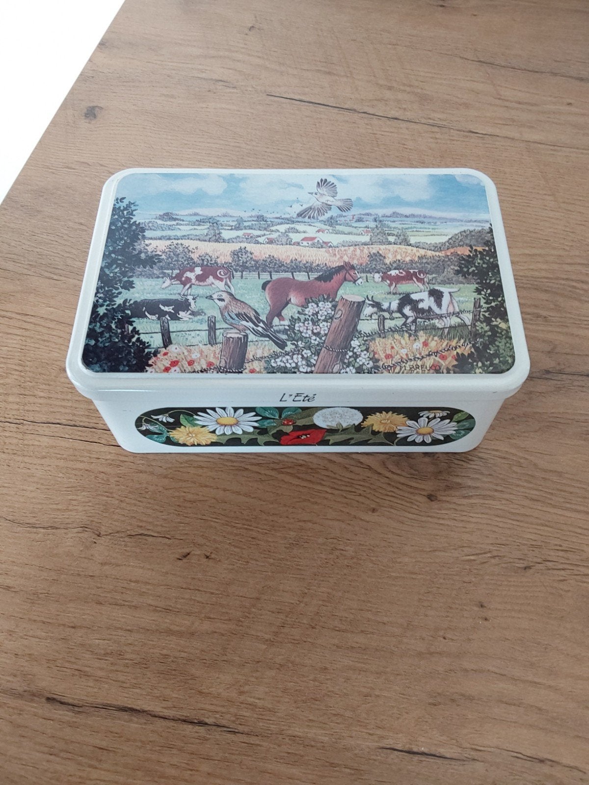 Mooie vintage blikken trommel 'L'Eté' van Massilly France, Ophalen of Verzenden, Zo goed als nieuw, Koek(jes), Overige merken