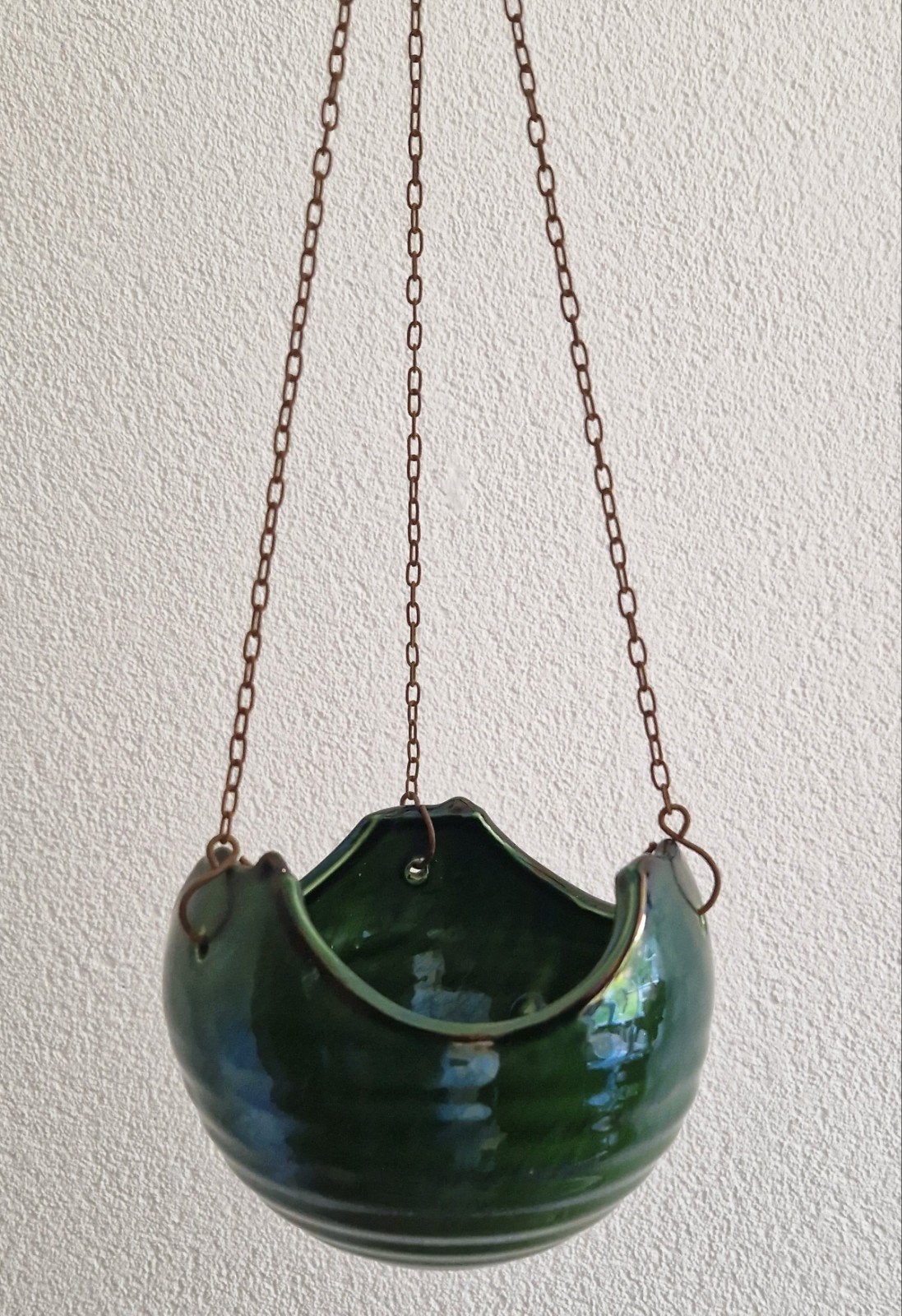Groene vintage hangende aardewerk bloempot 20e eeuw., Ophalen, Rond, Zo goed als nieuw, Minder dan 25 cm