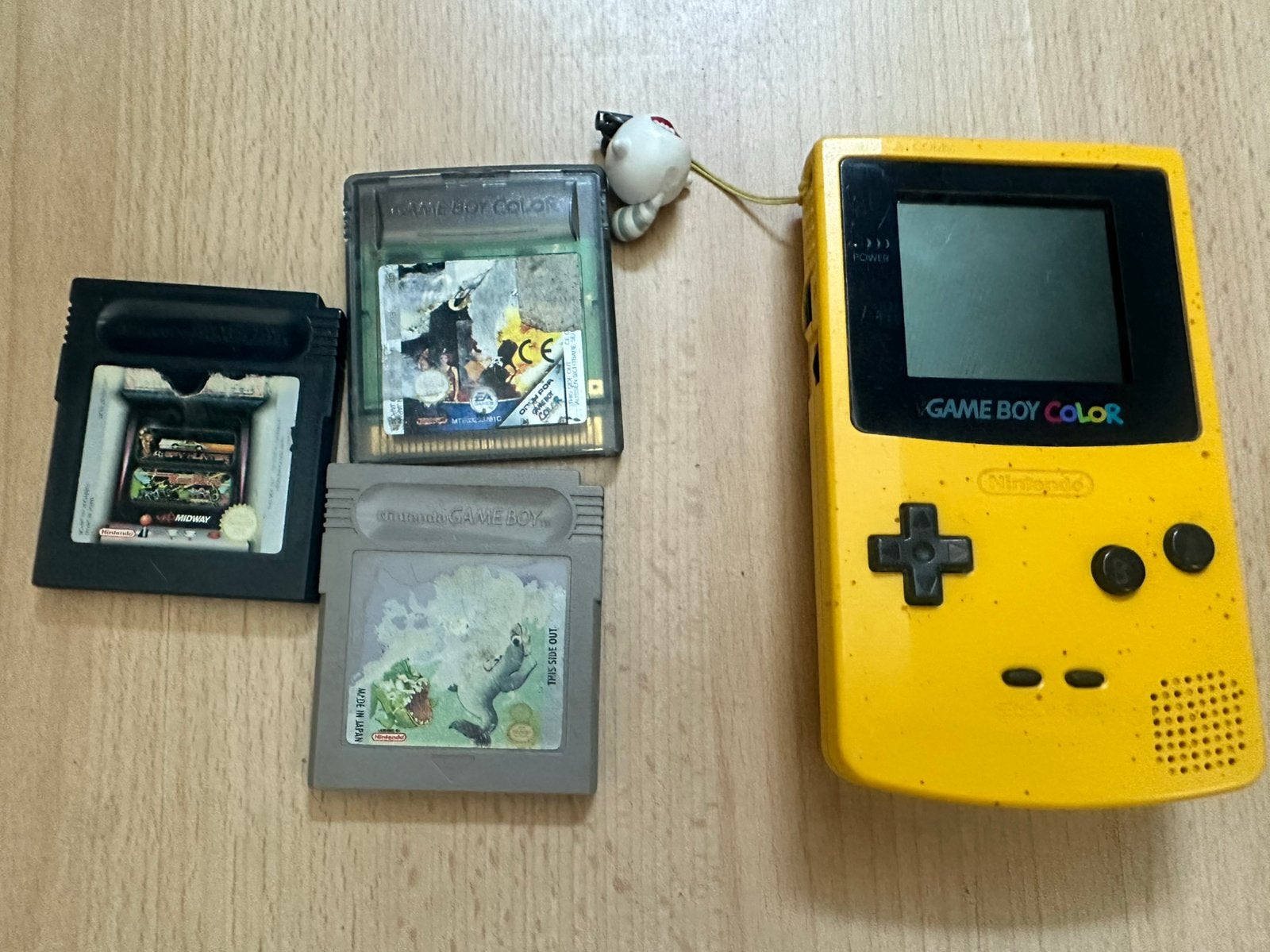 Gameboy Color Yellow Met Games!, Spelcomputers en Games, Spelcomputers | Nintendo Game Boy, Ophalen of Verzenden, Zo goed als nieuw