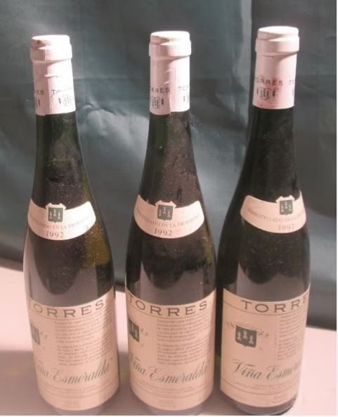 3x Spaanse Wijn - Torres Vina Esmeralda blanco - 1992, Verzamelen, Wijnen, Zo goed als nieuw, Witte wijn, Spanje, Vol, Ophalen of Verzenden