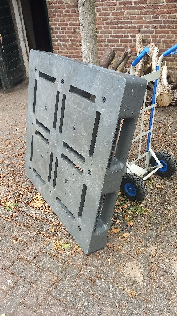 MOOIE SCHONE KUNSTSTOF PALLETS, Weidegang