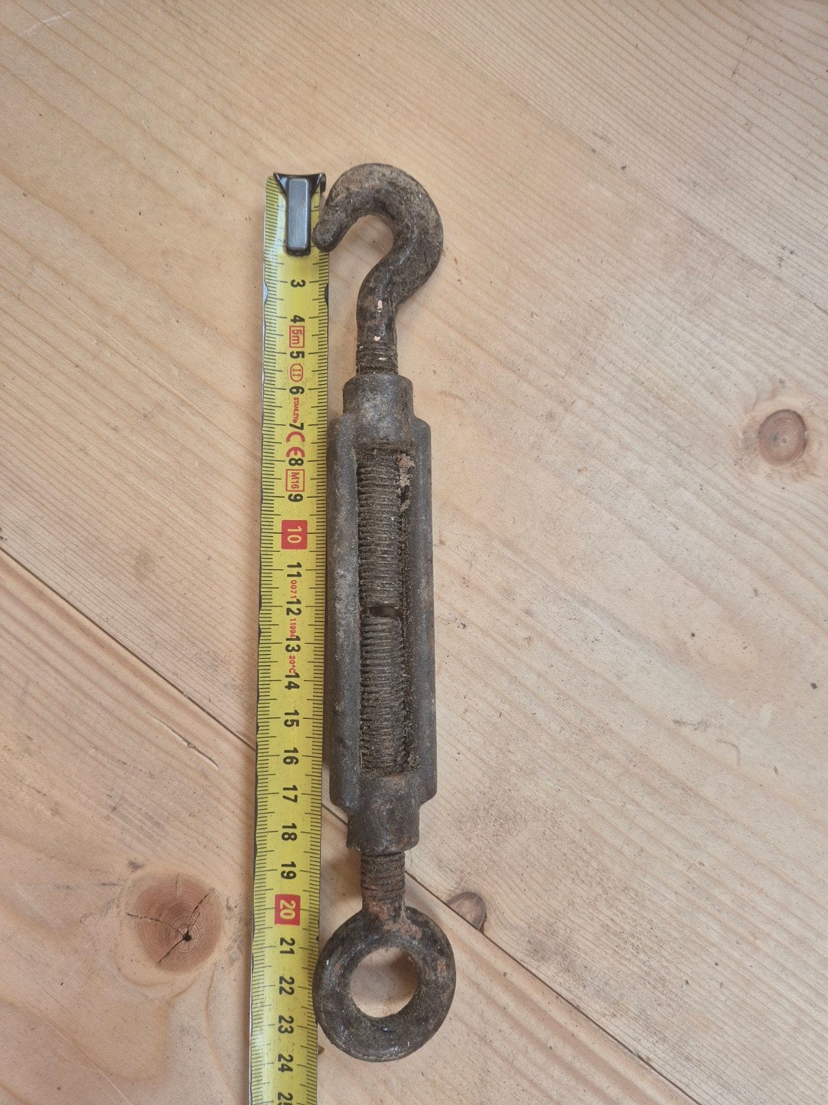 Oude spanschroef met haak en oog, ca. 20 cm, Doe-het-zelf en Verbouw, Ophalen of Verzenden, Gebruikt, Overige typen, Overige merken