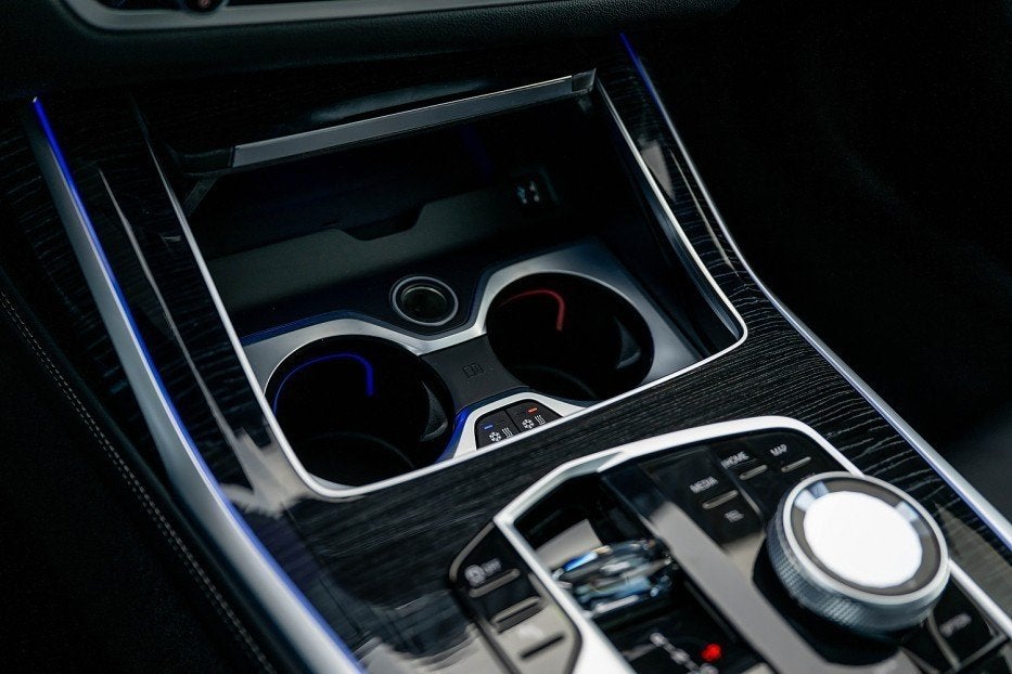 BMW X7 M60i xDrive M Sport Pro | 7 Persoons | Panorama Sky L, Auto's, Automaat, Gebruikt, 4395 cc, 7 stoelen