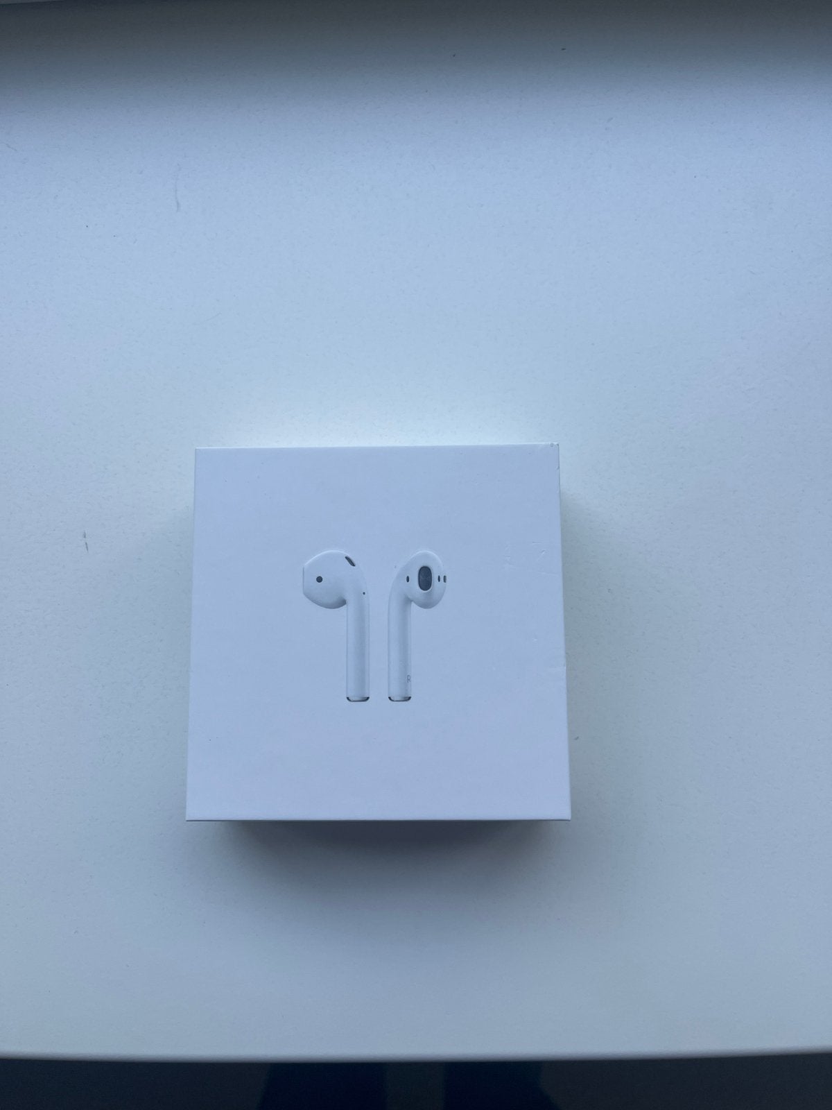 Apple AirPods 2 (2019) met lichte schade, Ophalen of Verzenden, Gebruikt, Apple