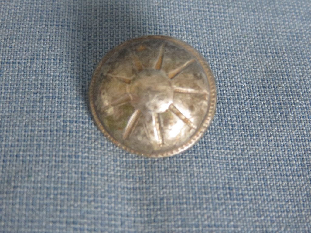Middeleeuwen - knop in zilver – ca. 1000 jaar oud, Ophalen of Verzenden, Zilver