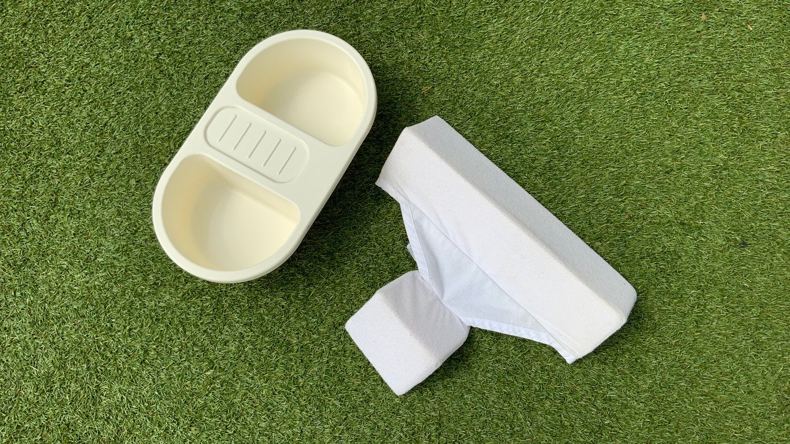 Baby Zijslaapkussen, en wasbakje voor op de  commode, Ophalen of Verzenden, Voedingskussen