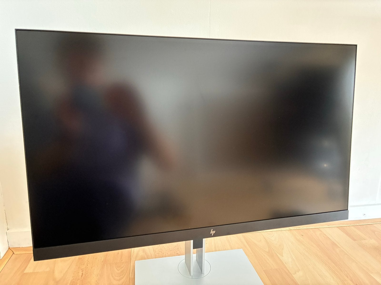 HP E27q G4 QHD Monitor - 27 inch IPS scherm, Ophalen, IPS, In hoogte verstelbaar, Zo goed als nieuw