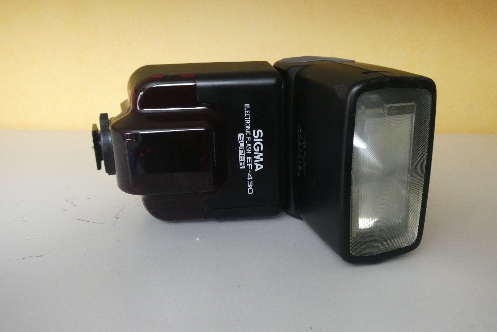 Sigma EF430 Super SA voor Sigma camera's,als nieuw!, Kantelbaar, Sigma, Externe flitser, Ophalen of Verzenden