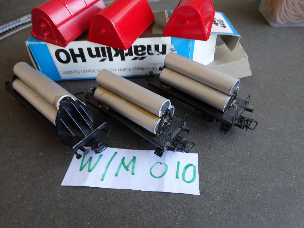 HO: w/m/010: Märklin: 3 wagons met buizen + 3 losse kiepers., Gelijkstroom of Wisselstroom, Wagon, Ophalen of Verzenden, Zo goed als nieuw