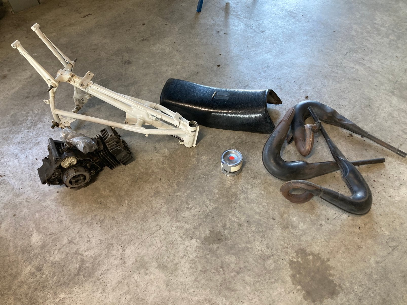 Honda MT frame, uitlaten, blok en zadel., Fietsen en Brommers, Ophalen, Gebruikt, Frame