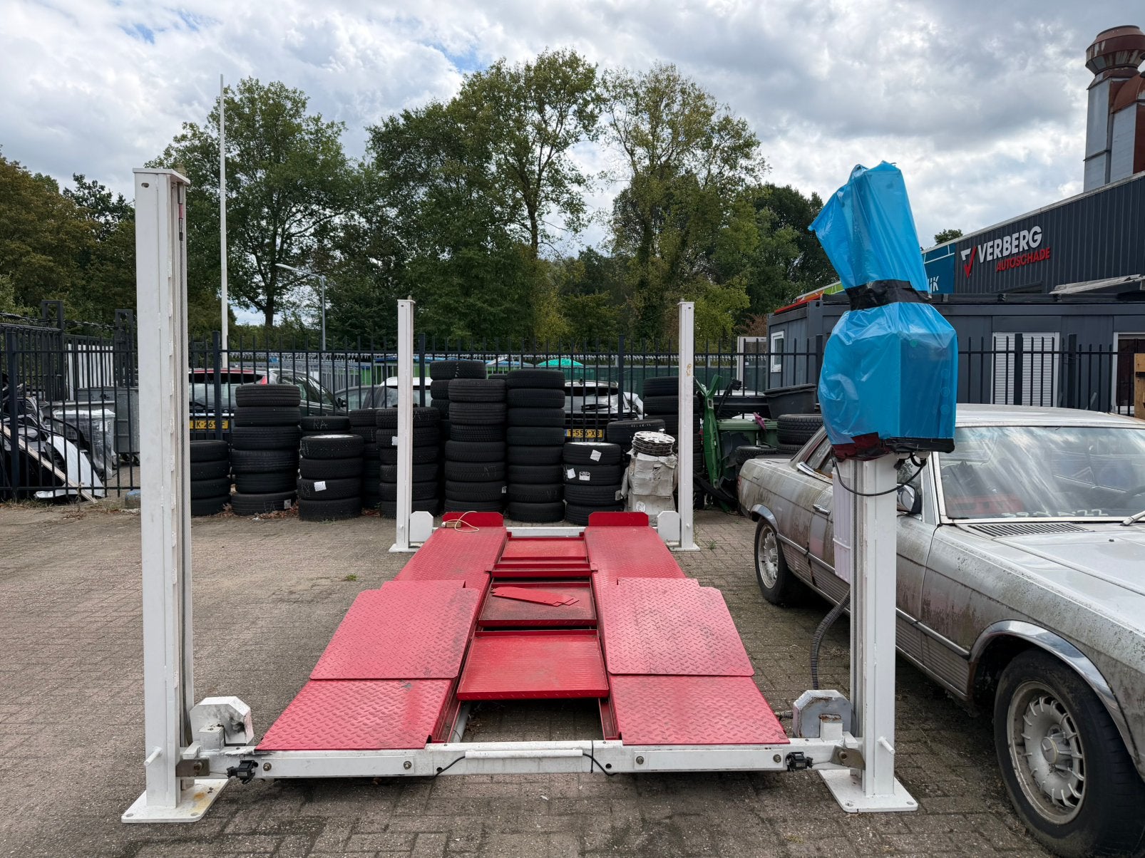 Autohefbrug 230V, Ophalen, Zo goed als nieuw