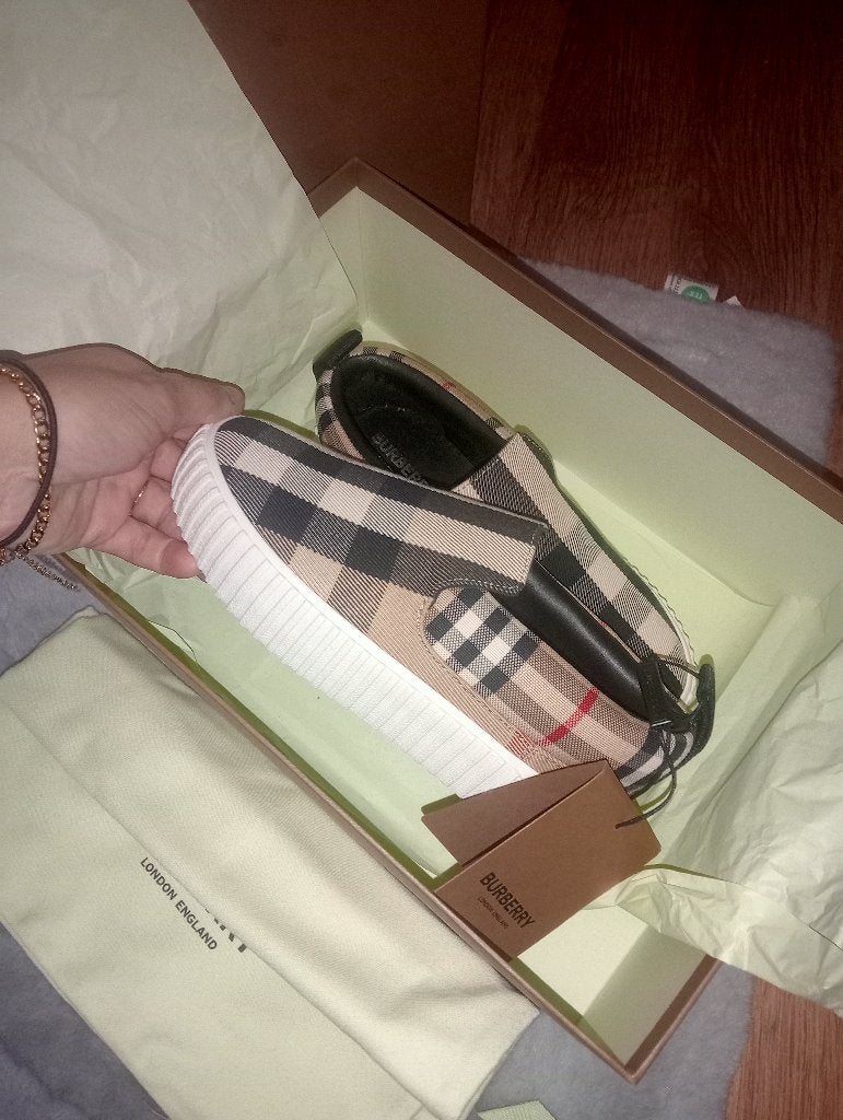 Kinderschoenen burberry, Ophalen, Jongen of Meisje, Schoenen, Nieuw