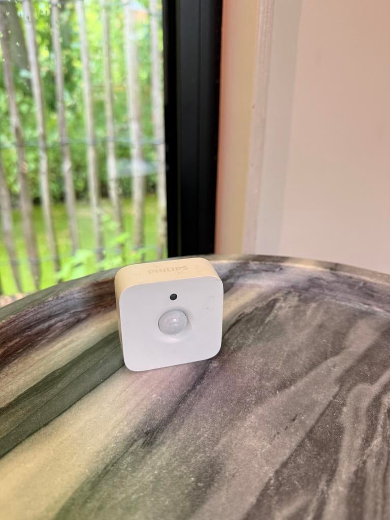 Philips HUE indoor bewegingssensor, Led-lamp, Minder dan 30 watt, Zo goed als nieuw, E27 (groot)
