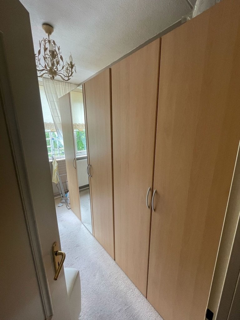 Kledingkast, Ophalen, Met deur(en), Gebruikt, 200 cm of meer