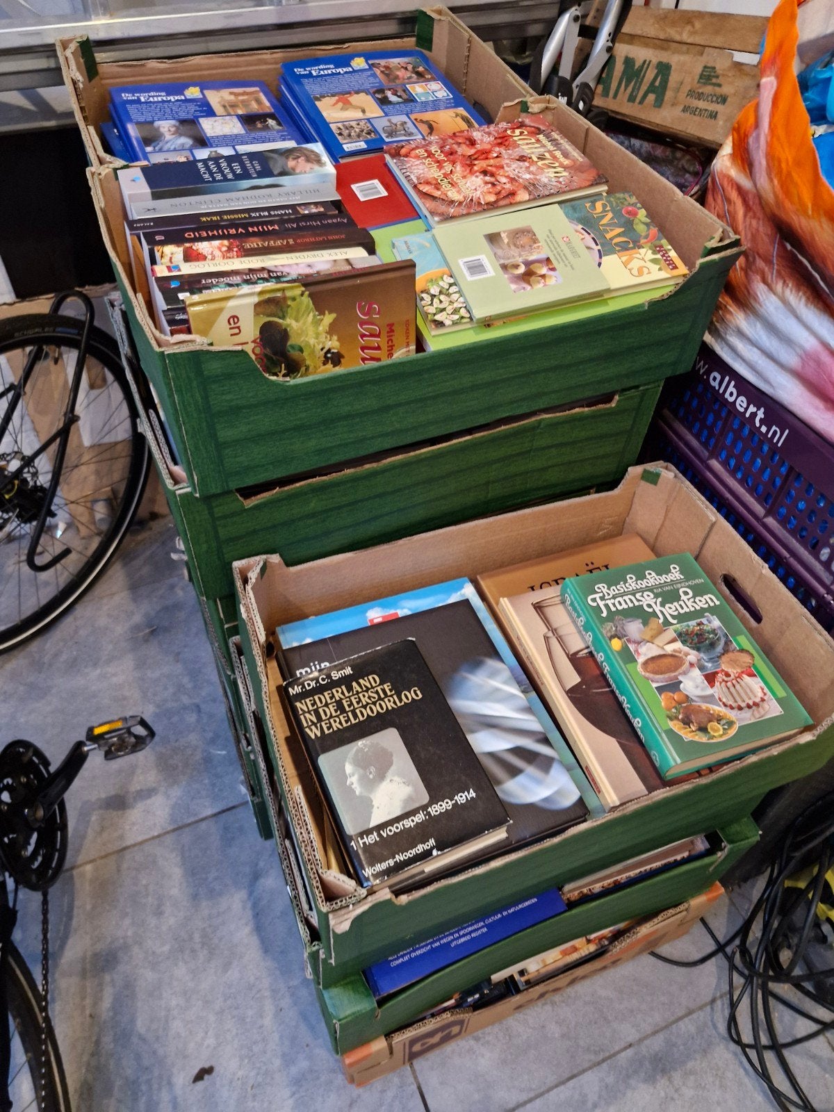 15 dozen boeken: Romans en informatieve boeken, Ophalen, Gelezen