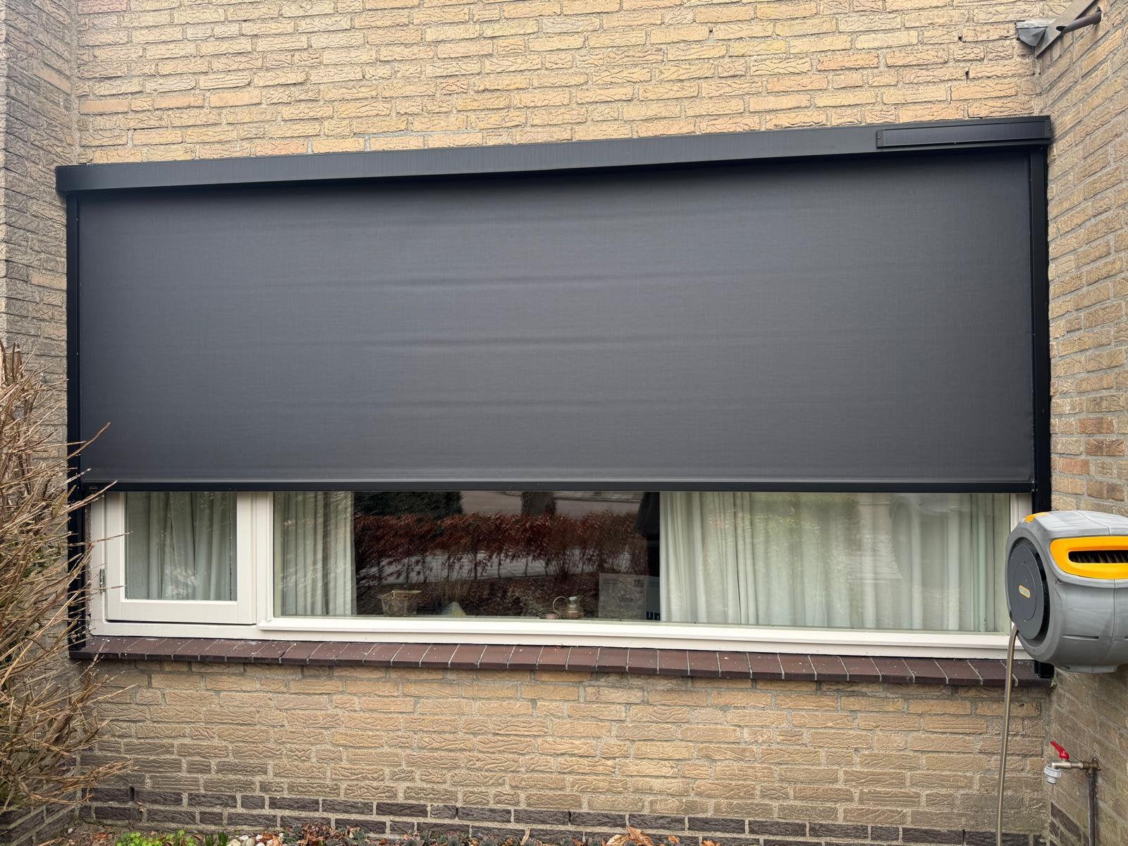 Verano s550 ritsscreen electrisch met zonnepaneel., Doe-het-zelf en Verbouw, Ophalen, Overige kleuren, 200 cm of meer, Zo goed als nieuw